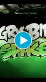 Angry Birds Space screenshot 2